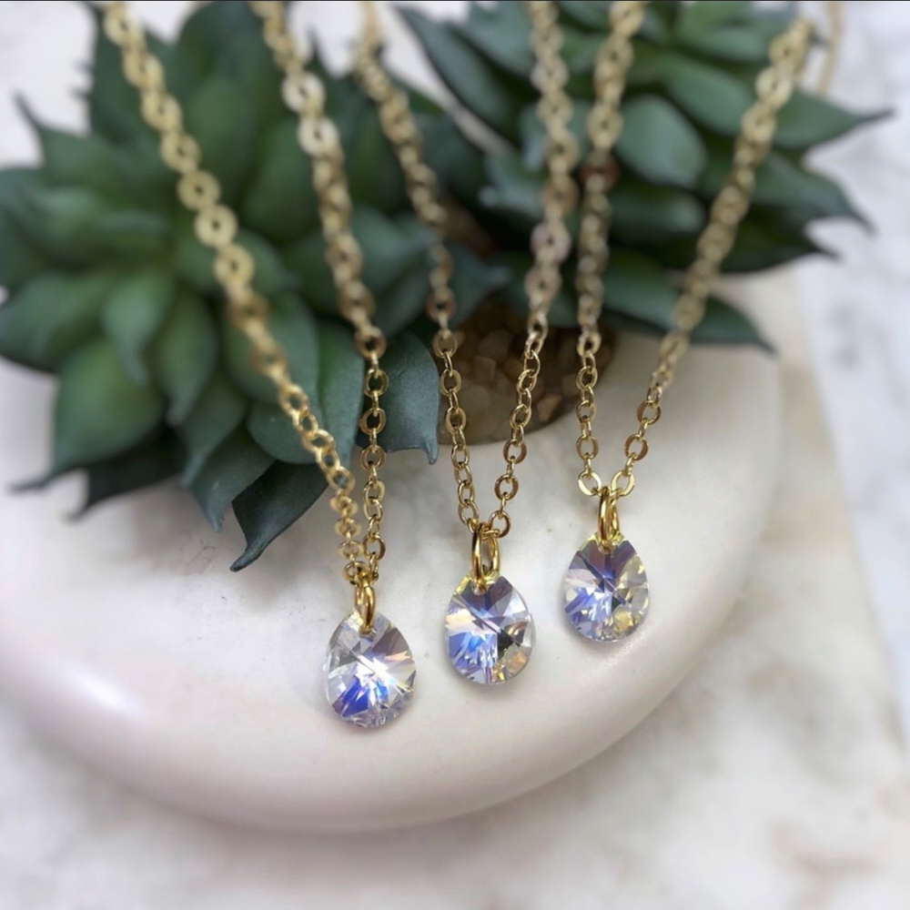 🆕 18K Gold Swarovski Pear Crystal Necklace